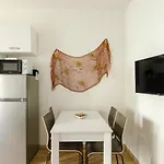 Joivy Banfi Apartment