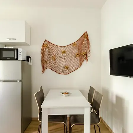 Joivy Banfi Apartment
