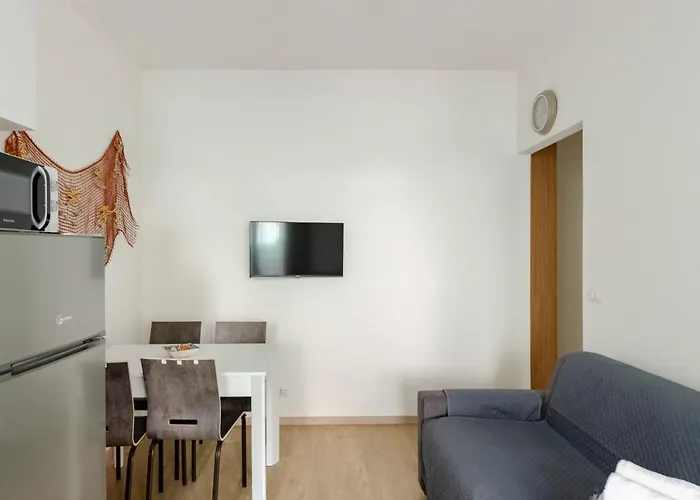 Joivy Banfi Appartement